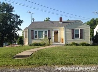 1004 Ridgeway St, Ste Genevieve, MO 63670