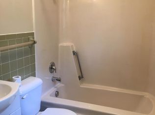 34 Brindle Dr APT 2, Fayetteville, PA 17222