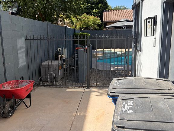 4th image of 3125 E LINDA Lane