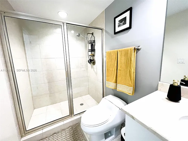 231 Riverside Dr #510 — Photo 20