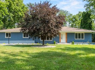 9228 Saratoga Rd, Fort Wayne, IN 46804