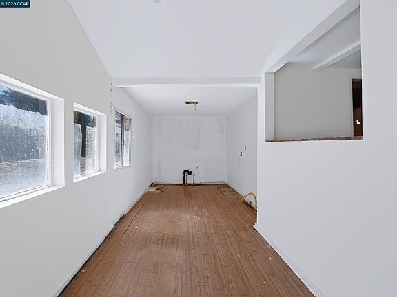 4th image of 1259 David Ave