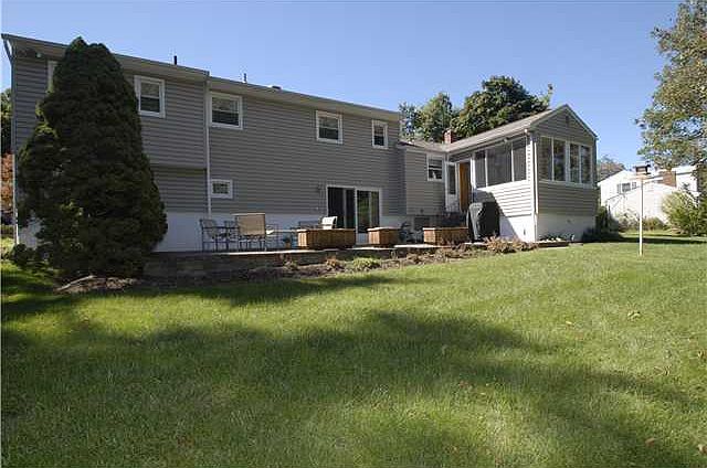 2nd image of 29 Greenridge Way