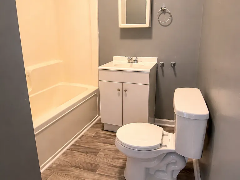 884 3rd Ave #1 — Photo 8