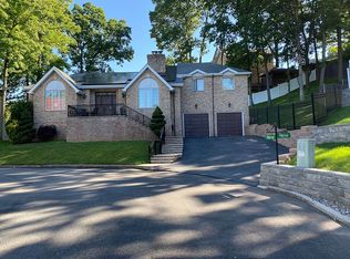 30 Ridge Loop, Staten Island, NY 10304