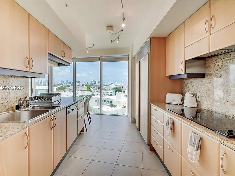 1455 Ocean Dr #902 — Photo 15