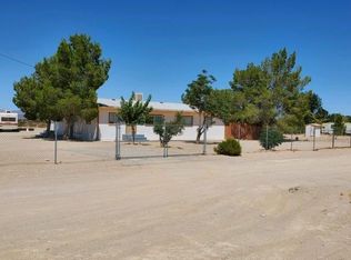 34634 Gobar Rd, Lucerne Valley, CA 92356