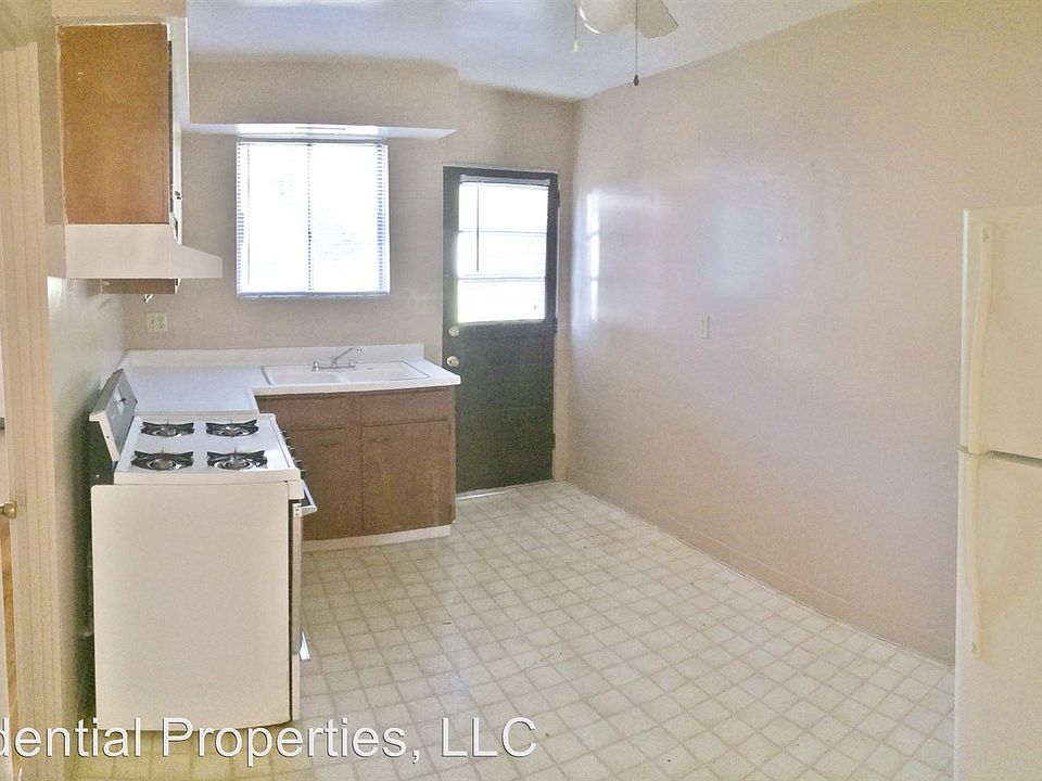 2nd image of 403-405 Colton St