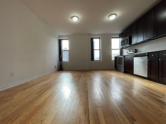 4th image of 23-05 30th Ave #D4