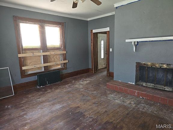 4th image of 616 W Adams St