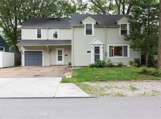 144 Oakwood Dr, Avon Lake, OH