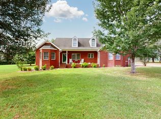 8 Nina Dr, Fayetteville, TN 37334