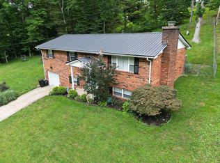 773 Valley Dr, Elkview, WV 25071