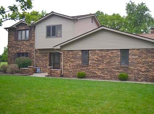 1431 Deerbrook Ct, Bluffton, IN 46714