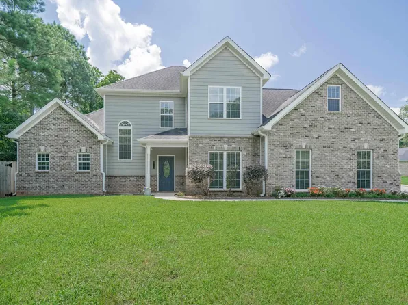 208 Reedwood Ln, Huntsville, AL 35811