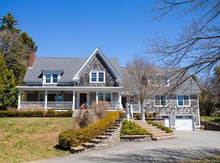 6 Grove Ave, Rothesay, NB E2E5K3