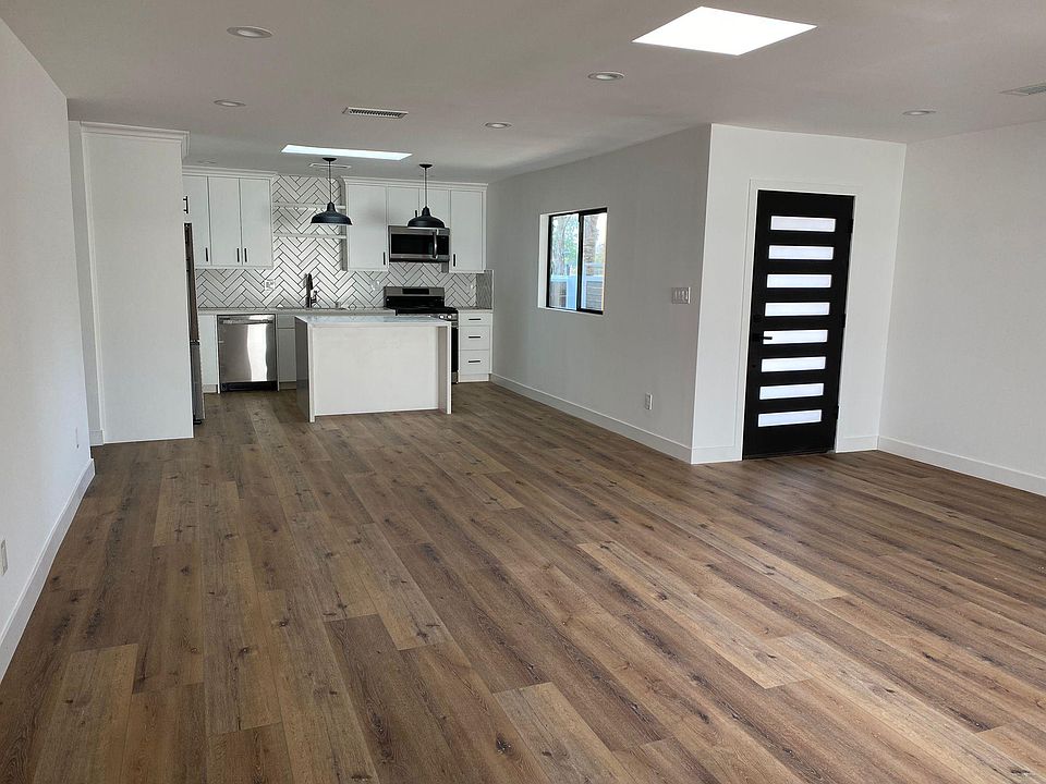 1st image of 6901 Variel Ave
