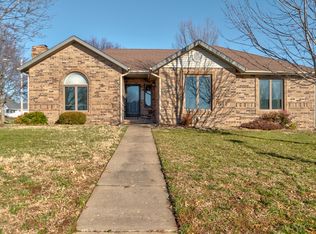 2473 S Nolting Ave, Springfield, MO 65807
