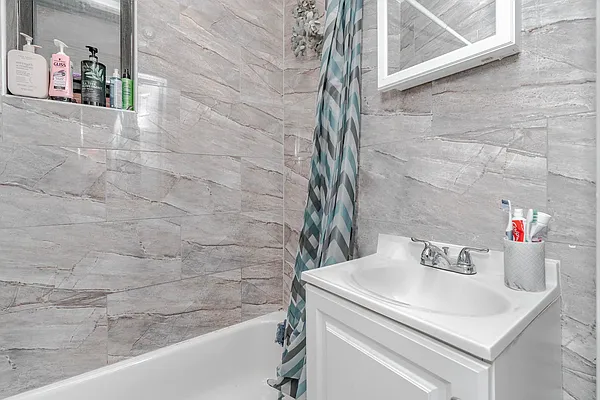 Rented by Modern Spaces | media 7