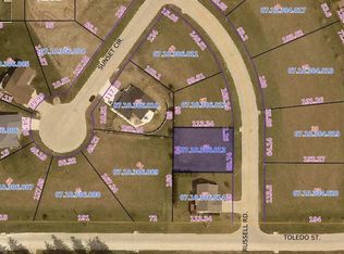 896 Russell Rd, Traer, IA 50675