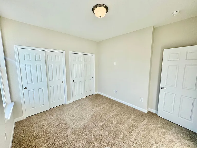 2820 Cook Cir #D — Photo 18