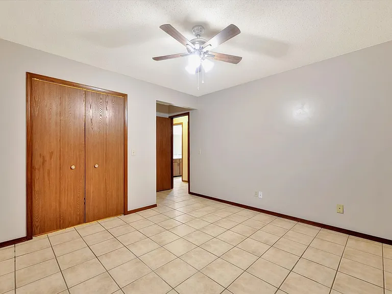 2611 Rachel Rd — Photo 16