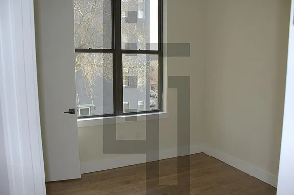 Rented by Loom Group | media 43