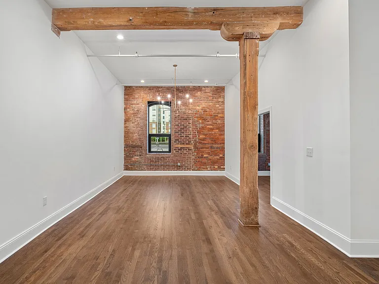 310 Arlington Ave #219 — Photo 6