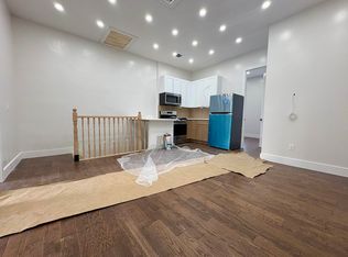 300 Van Buren St APT 3, Brooklyn, NY 11221