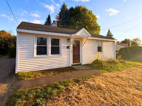76 Falvey Street, Bangor, ME 04401
