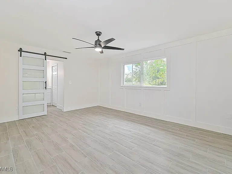 1608 Henry Ave — Photo 13