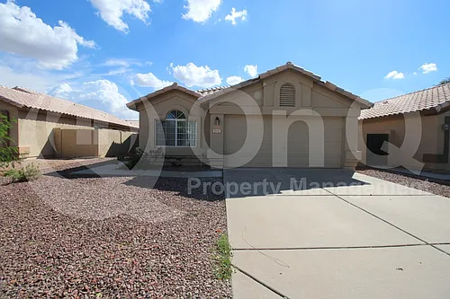 815 W Silver Creek Rd Photo 1