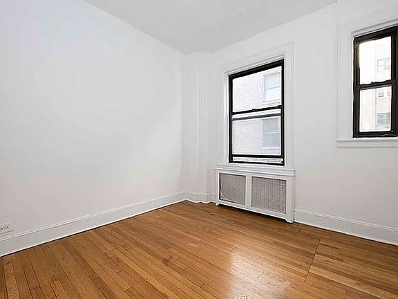 4th image of 145 E 35th St APT 5RW