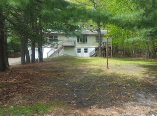 224 Mountain Lake Dr, Dingmans Ferry, PA 18328