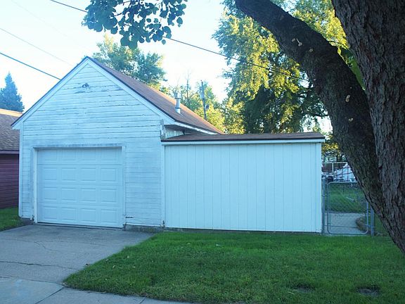 3rd image of 721 19th Ave