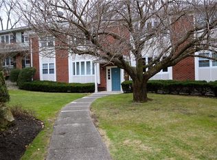72 Bon Aire Cir APT Q7, Suffern, NY 10901