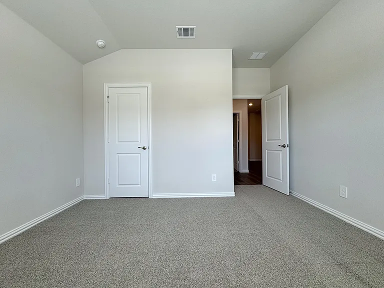 3720 Canyon Dr — Photo 13