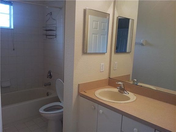 2nd image of 6580 Catalina Ln