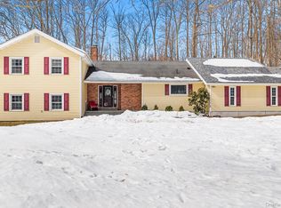 21 Straub Drive, Pleasant Valley, NY 12569