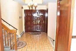 Tile Entry Foyer
