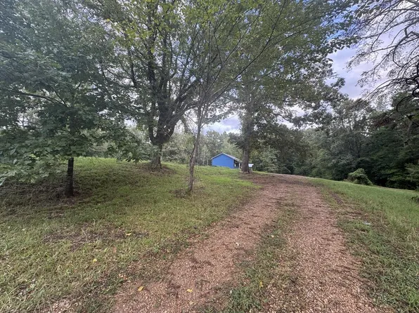 82 County Road 102, Pittsboro, MS 38951