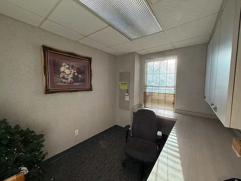 241 N Main St #1 — Photo 8