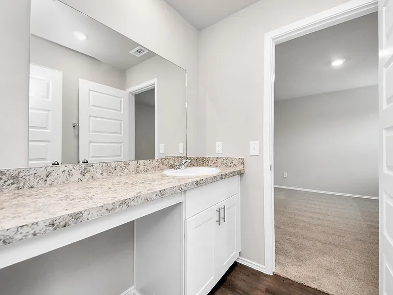 21235 Memorial Vista Dr — Photo 19