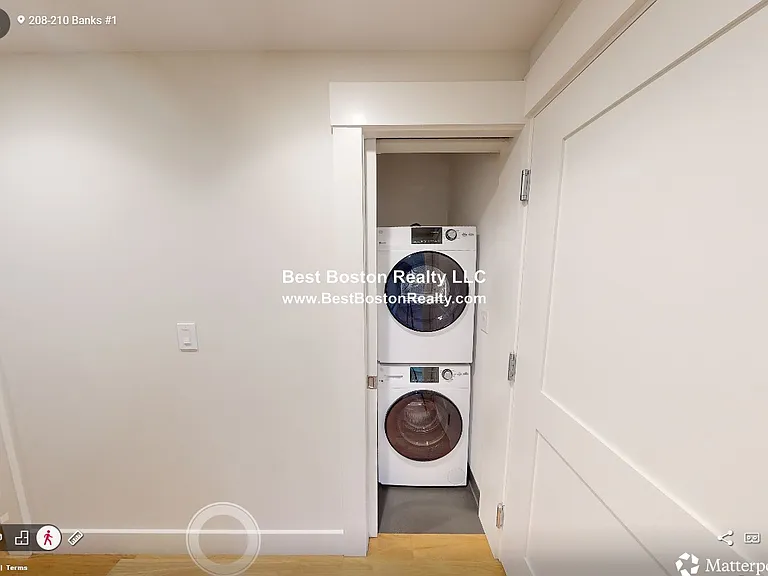 208-210 Banks St #1 — Photo 6