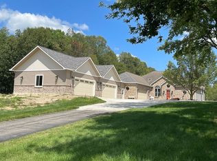 22880 Waubascon Rd, Battle Creek, MI 49017