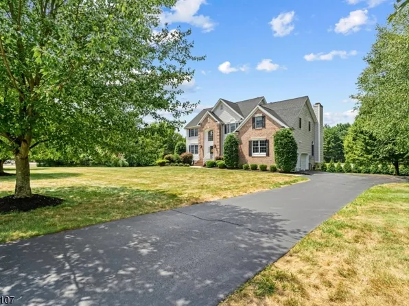 1 Augusta Dr, Mount Olive Twp., NJ 07836