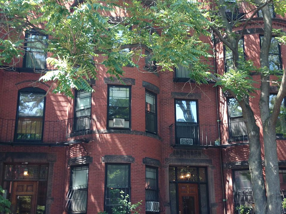 2nd image of 439 Marlborough St APT 40
