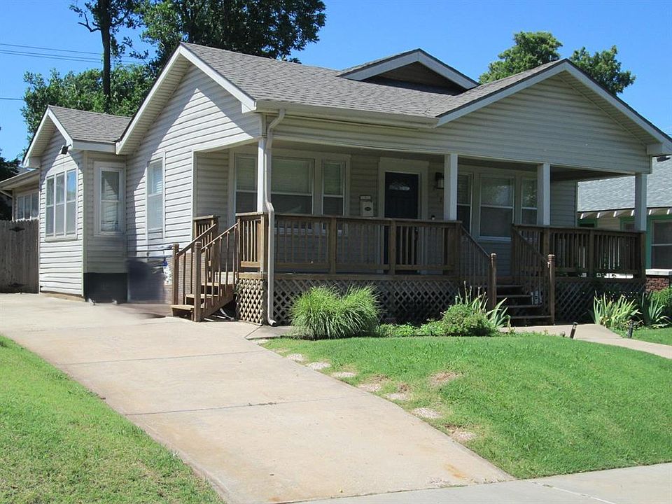 1st image of 212 NE 15th St