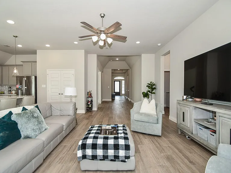 10131 Napier Dr — Photo 10