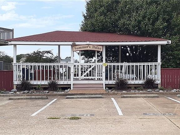 3rd image of 231 Lake Dr